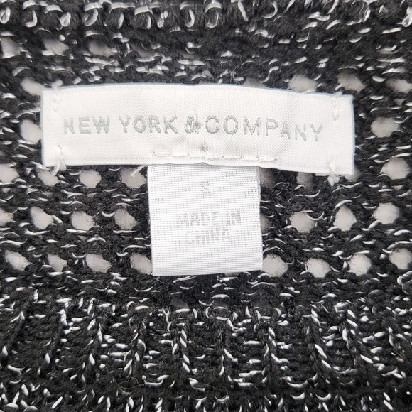 New york & Company Womens Black Silver Long Sleeve Pullover Sweater Size Small - Picture 3 of 9